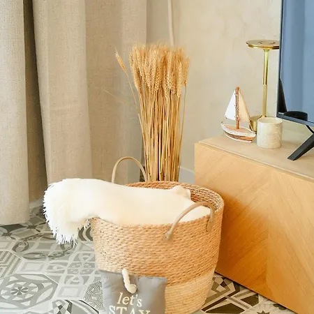 Most Beautiful Apartment - 1St Line - Ocean, Cliffs, Port View - Home2Rest *